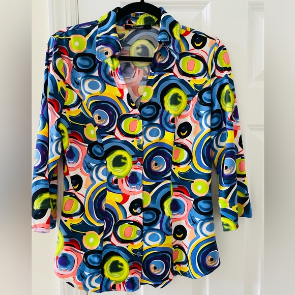 💙Essentials by Milano multicolor 3/4 sleeve top - Picture 2 of 8